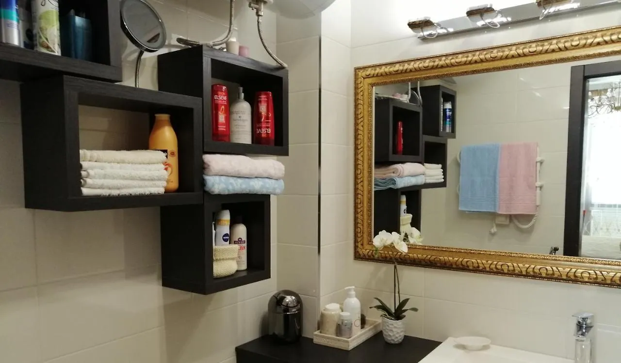 Golden Sands Luxury Two-Bedroom Apartment