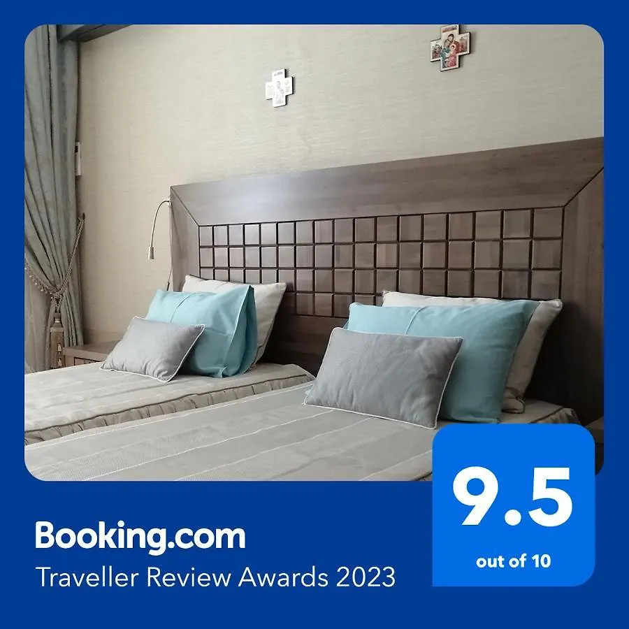 Golden Sands Luxury Two-Bedroom Apartment