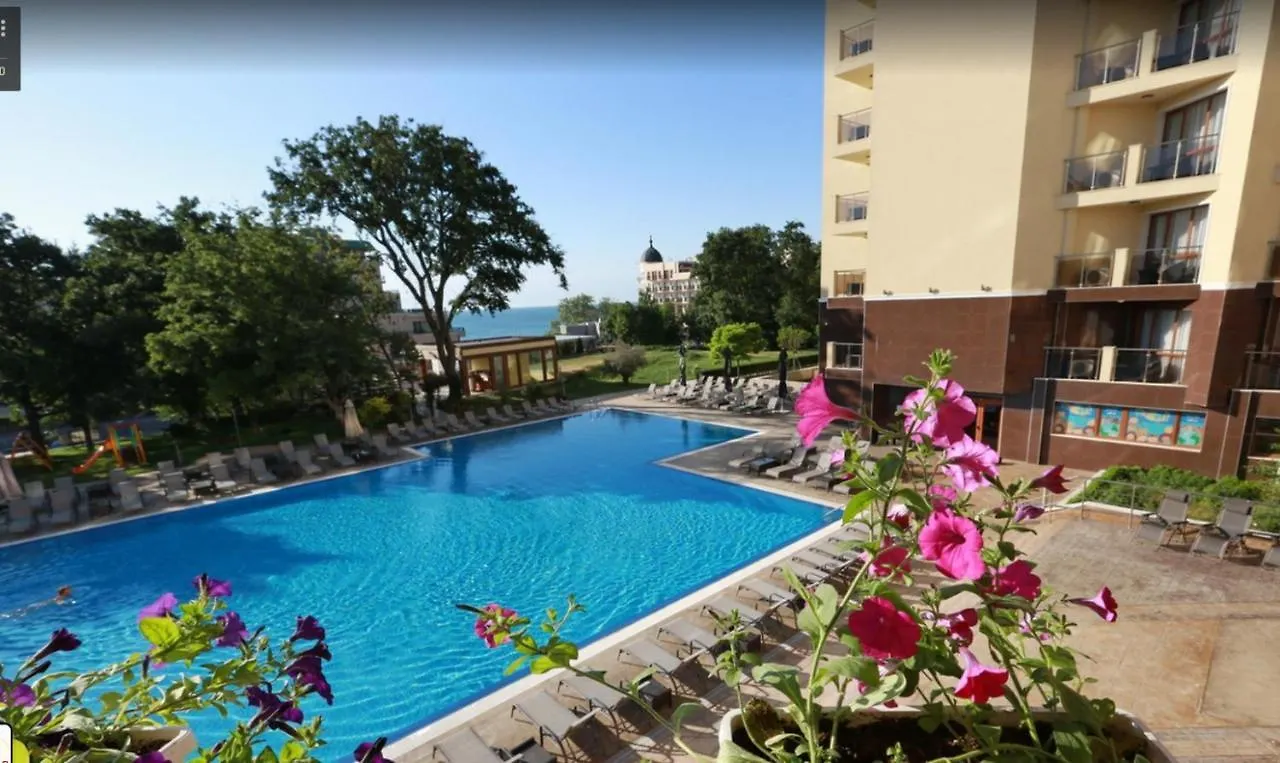 Луксозен Апартамент Златни Пясъци С Две Спални - Luxury Apartment Golden Sands Two Bedrooms 0*,